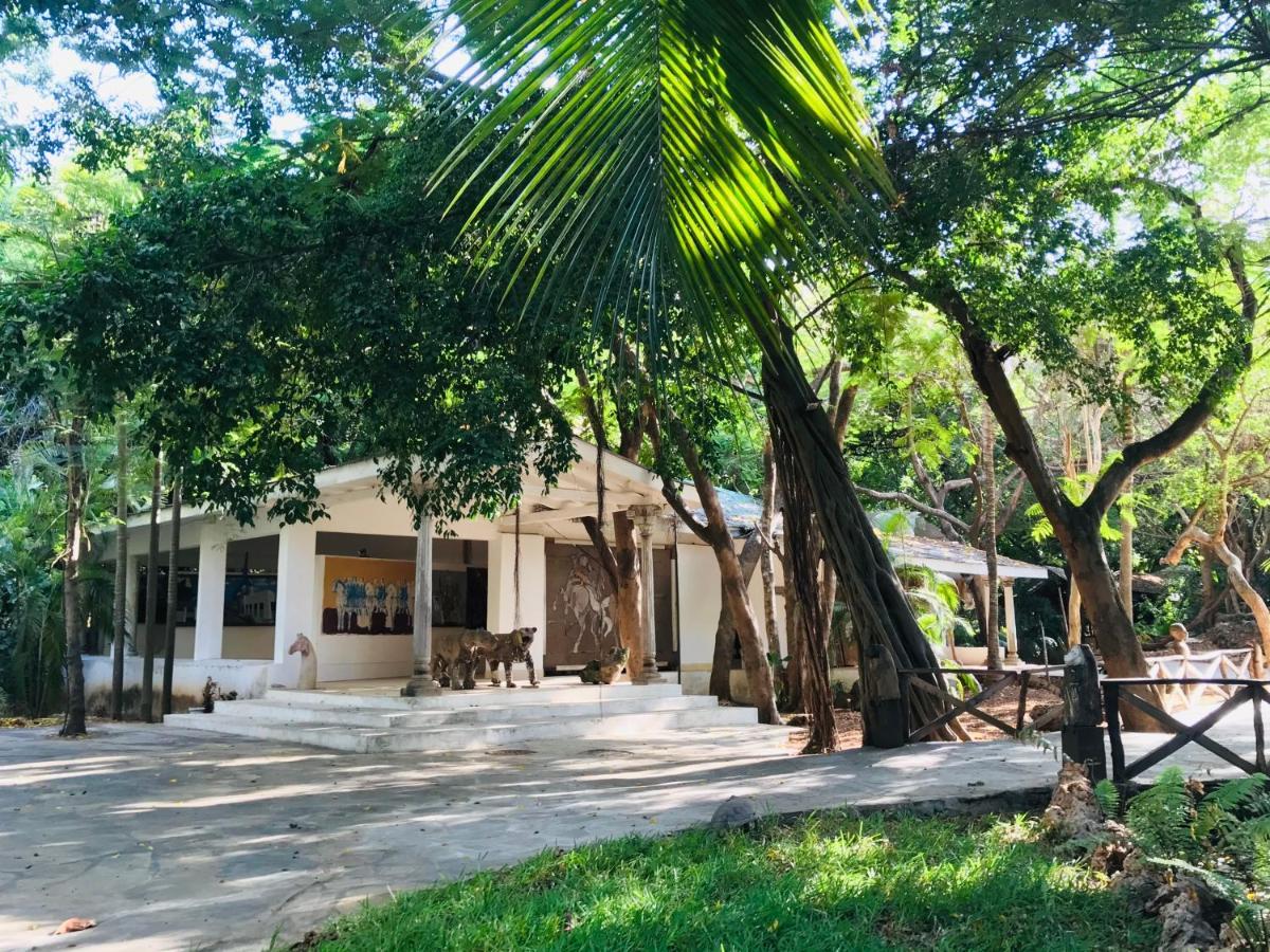 White Elephant Sea Lodge Malindi Exterior foto
